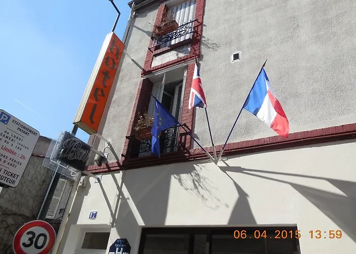 Hôtel le Petit Château proche parc des expositions